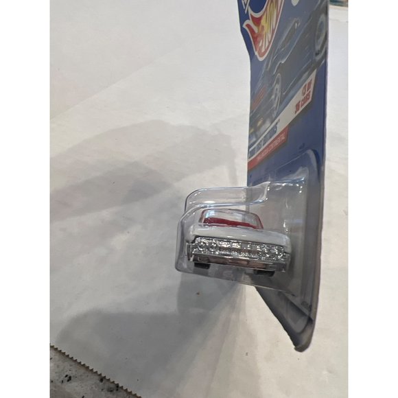Hot Wheels 2000 First Editions 3 of 36 1964 Lincoln Continental Car Box Damage - Picture 4 of 11